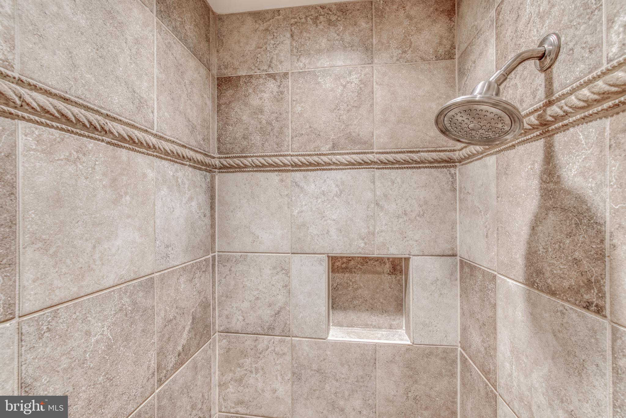 HIGHLANDTOWN - Residential