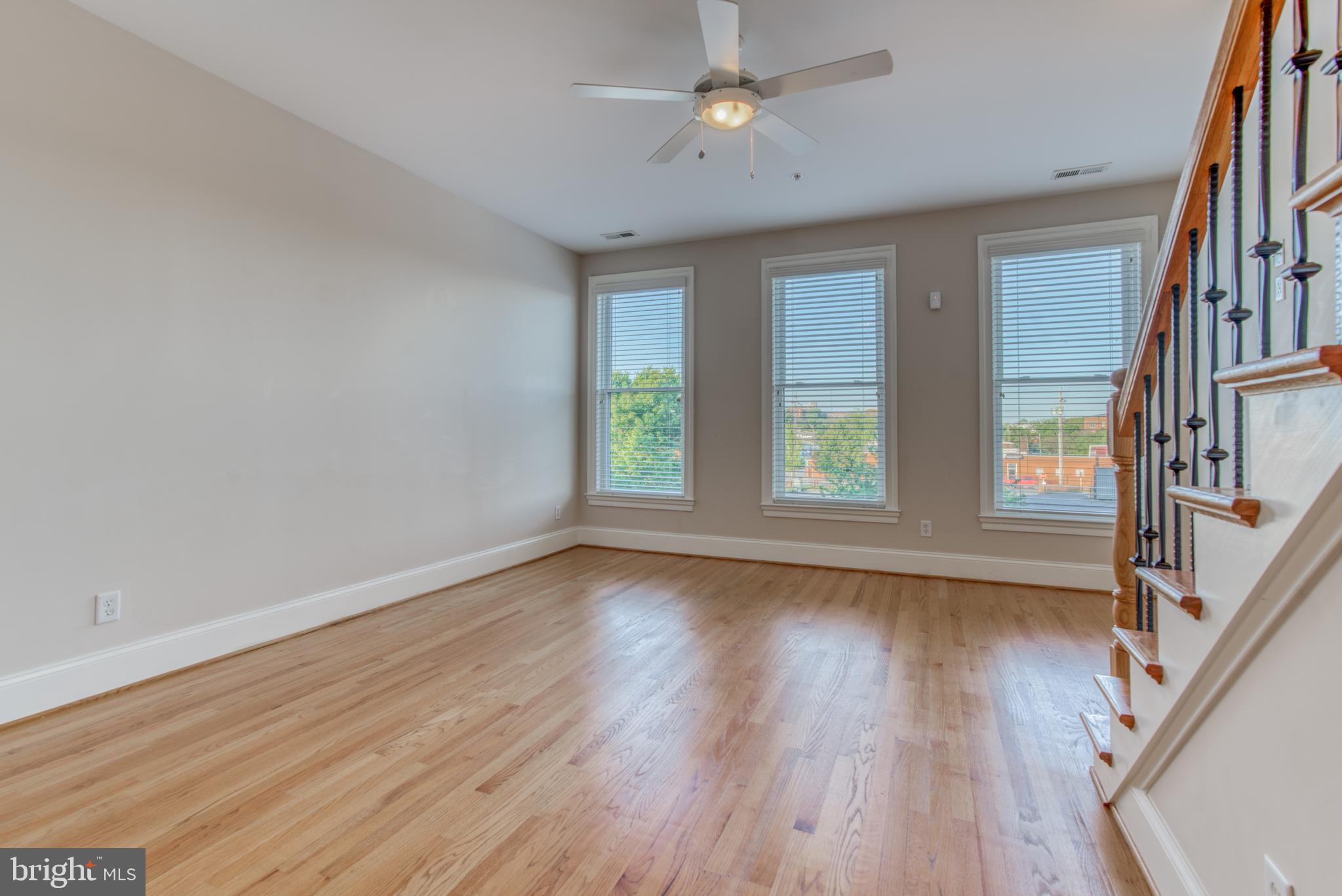 HIGHLANDTOWN - Residential