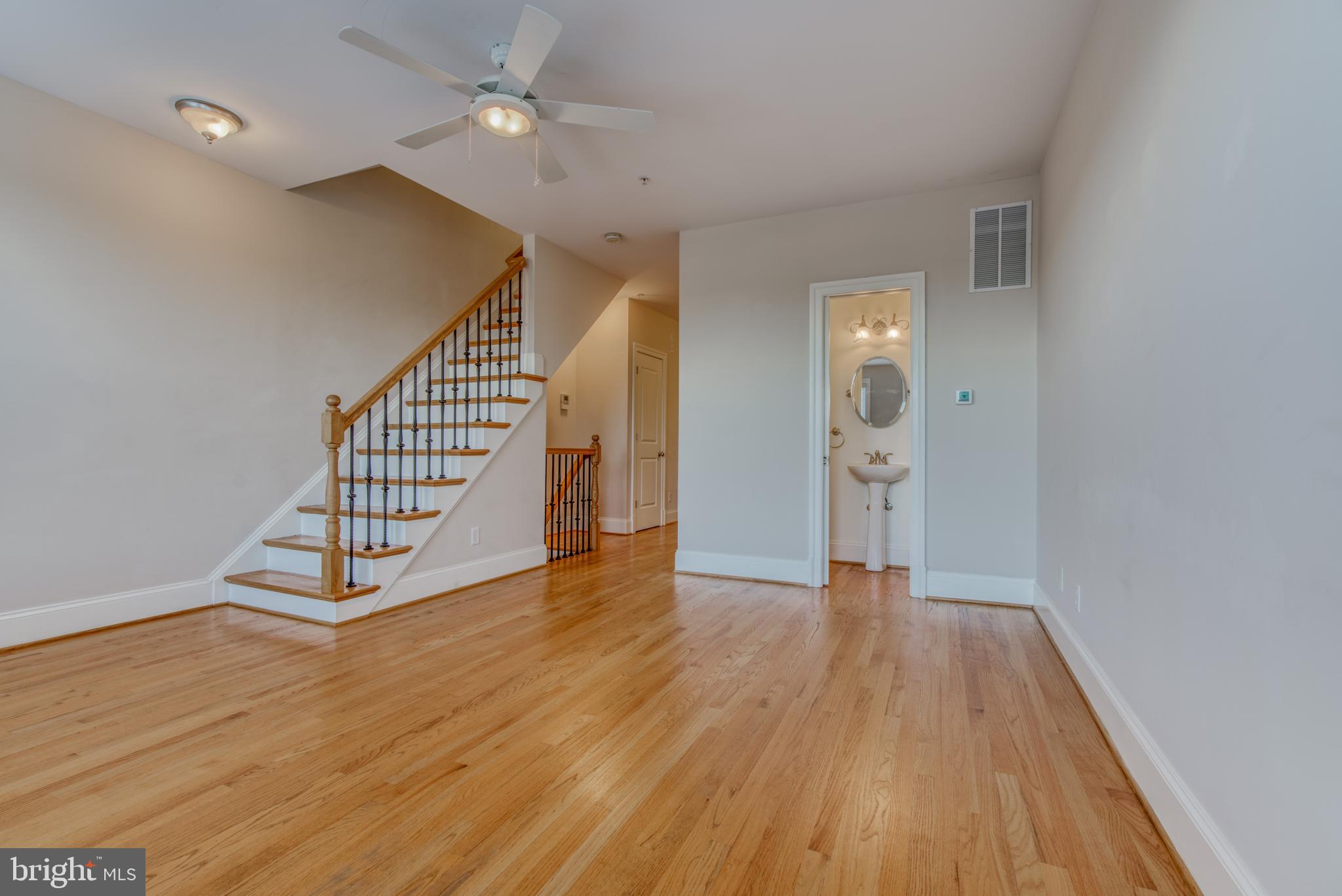 HIGHLANDTOWN - Residential