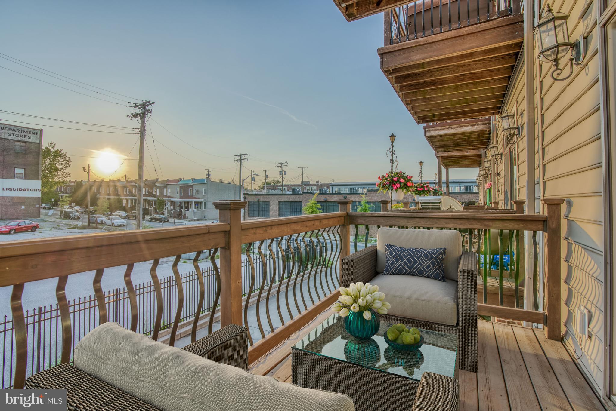 HIGHLANDTOWN - Residential