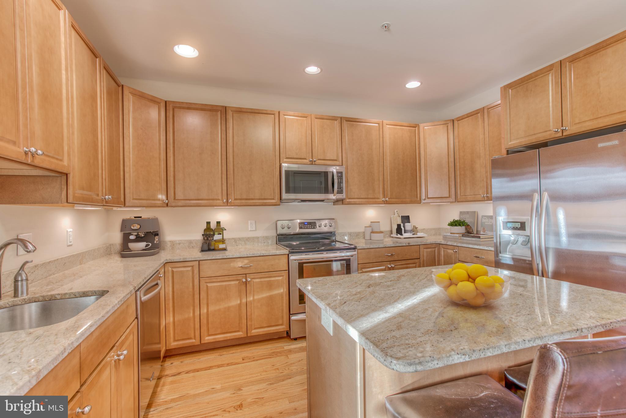 HIGHLANDTOWN - Residential