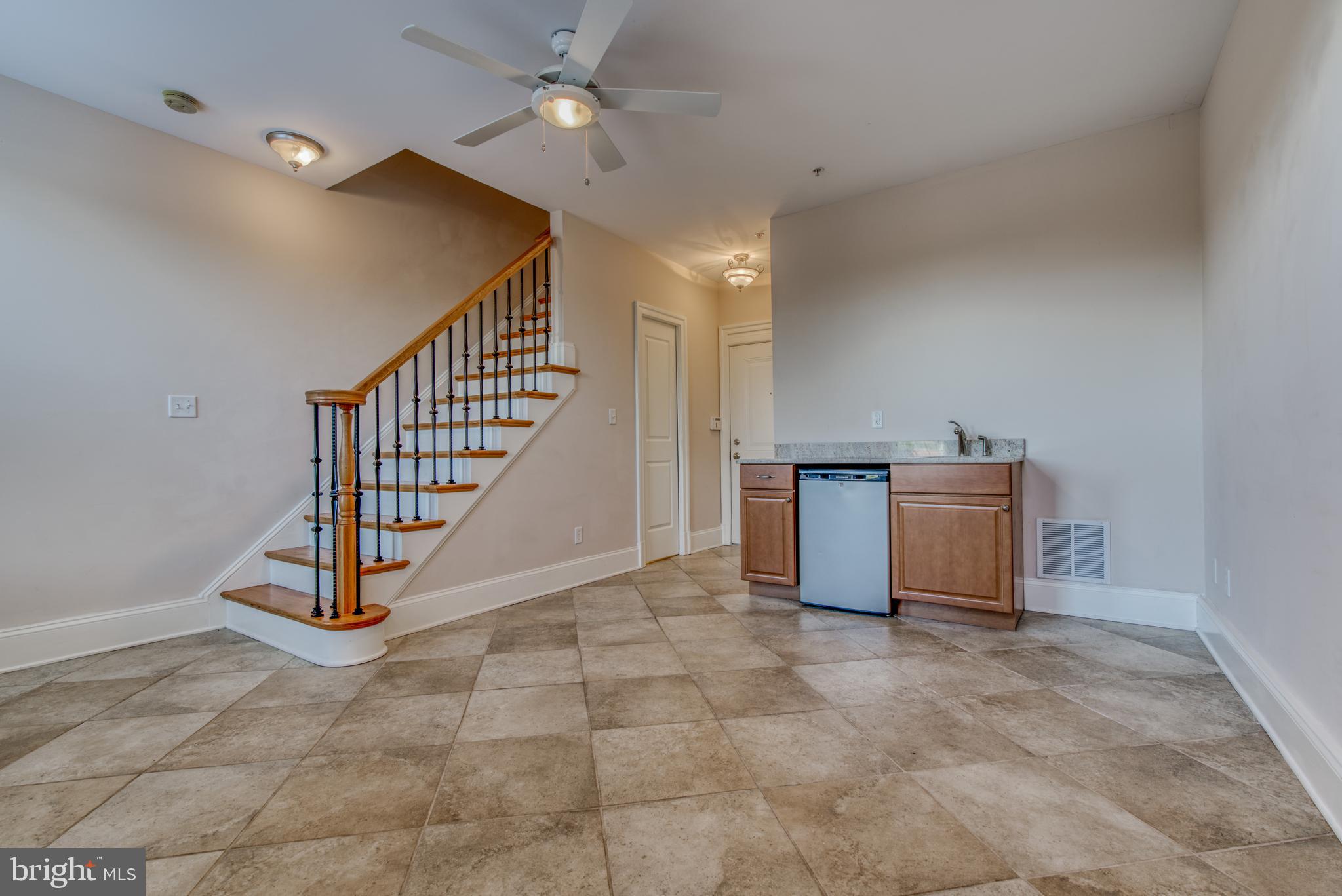 HIGHLANDTOWN - Residential