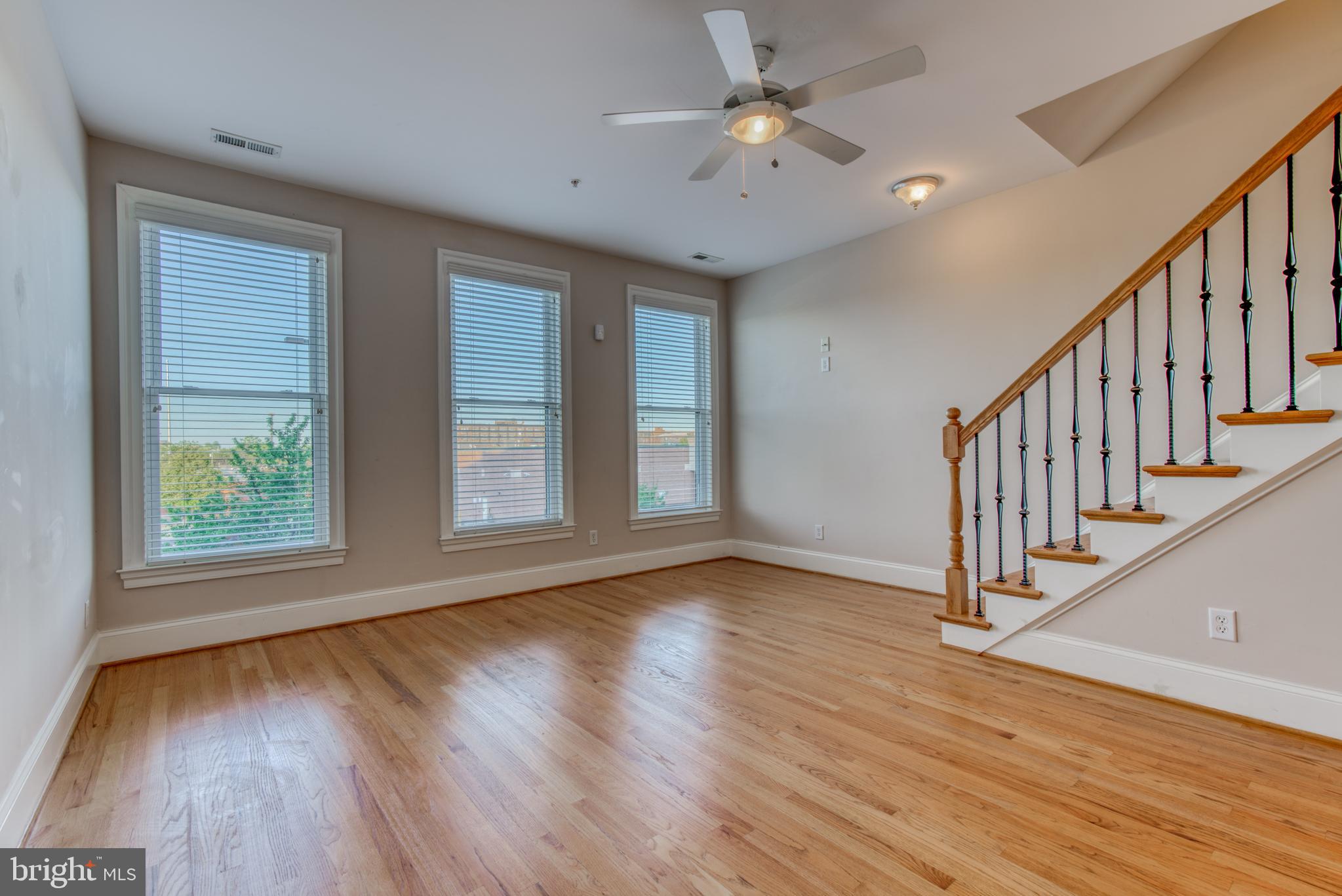 HIGHLANDTOWN - Residential