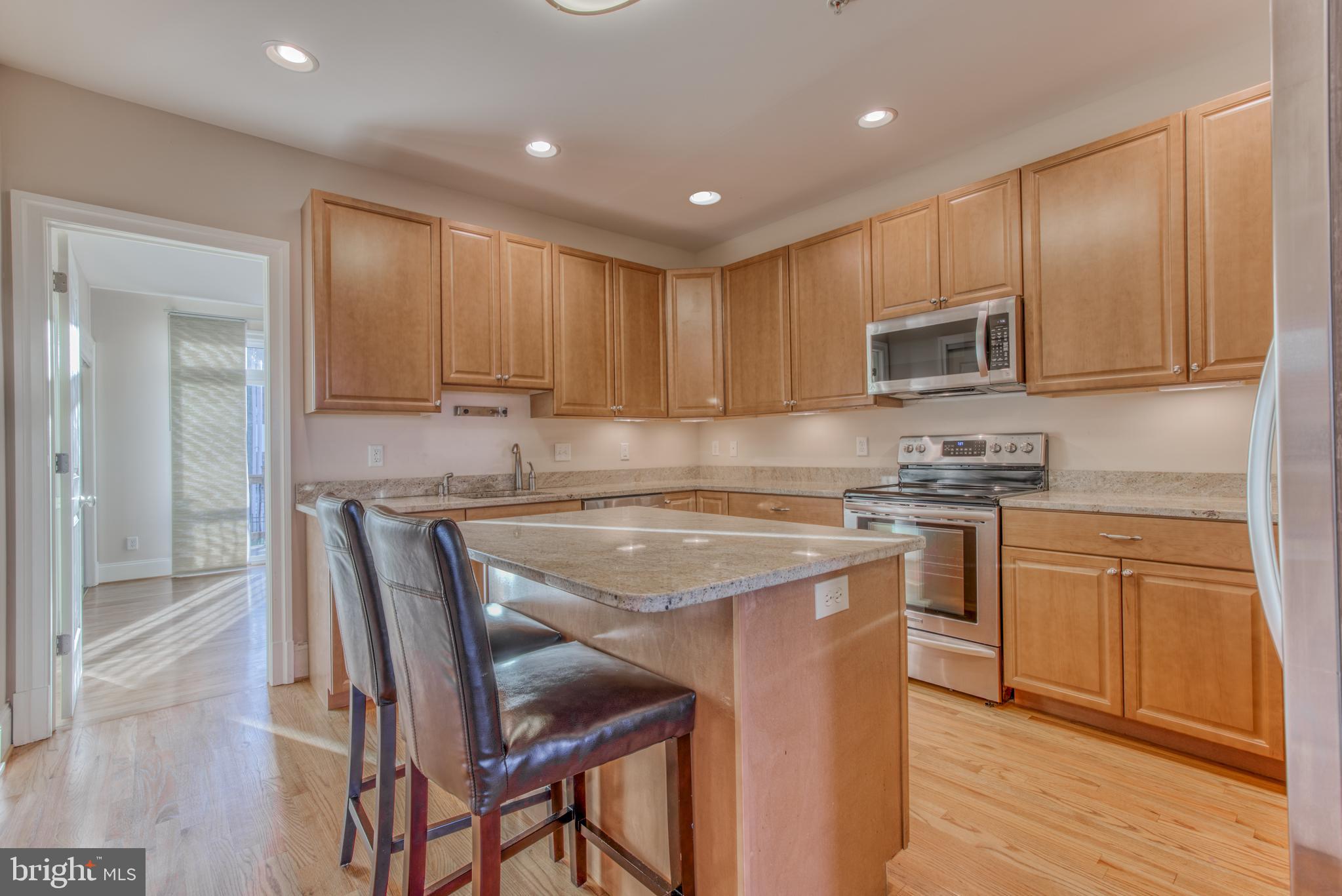 HIGHLANDTOWN - Residential