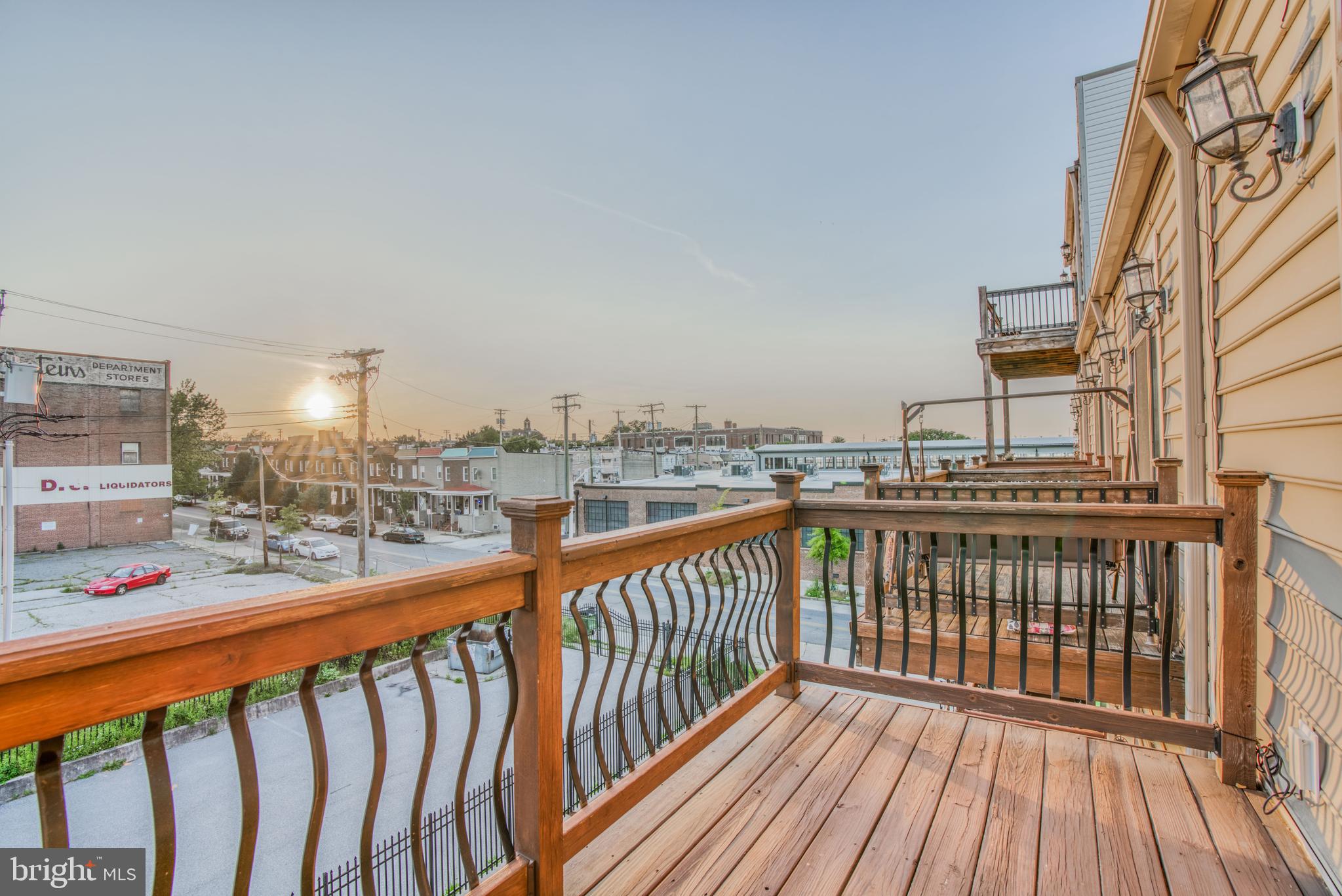 HIGHLANDTOWN - Residential