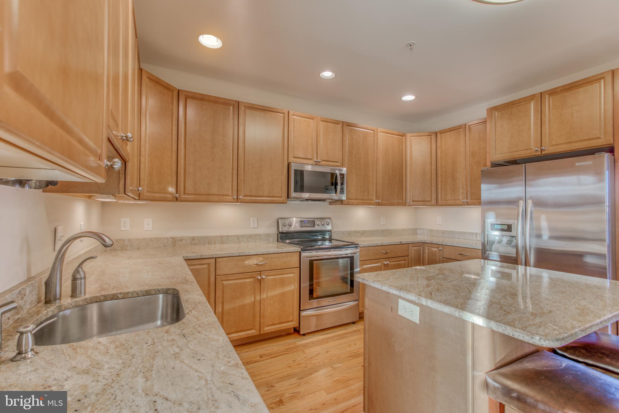 HIGHLANDTOWN - Residential