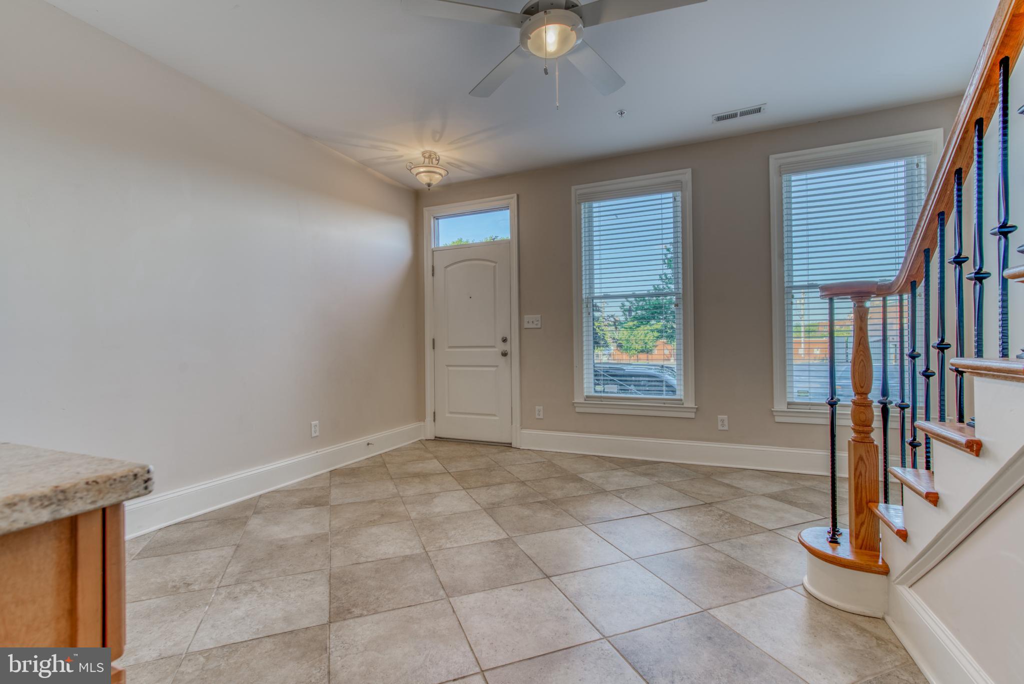 HIGHLANDTOWN - Residential