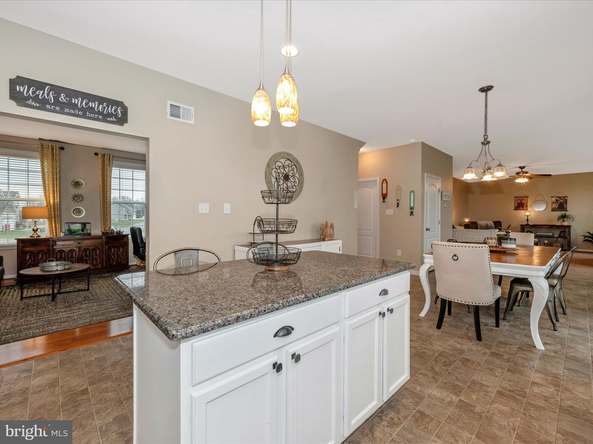 AMBERFIELD - Residential