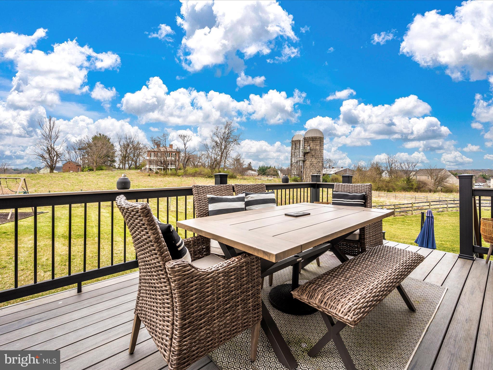 AMBERFIELD - Residential