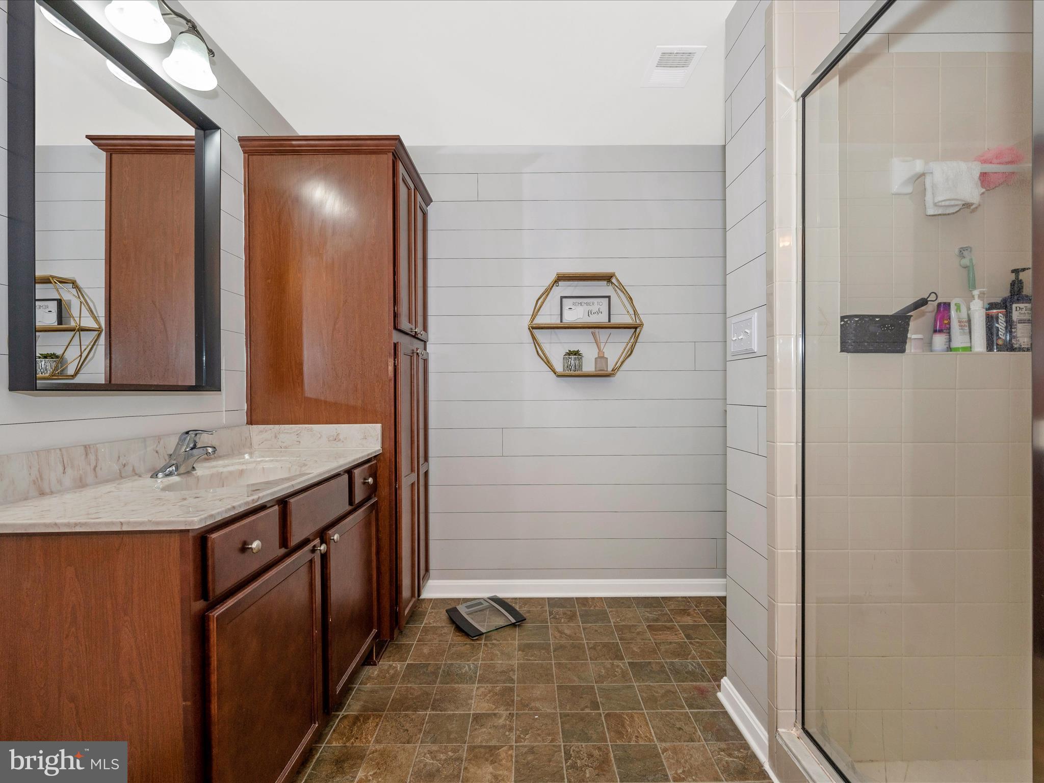 AMBERFIELD - Residential