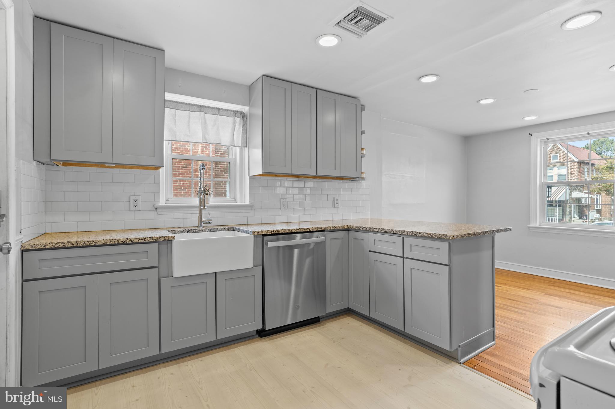 SCENIC HILLS - Residential