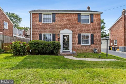 30 WAYNE AVENUE SPRINGFIELD PA 19064