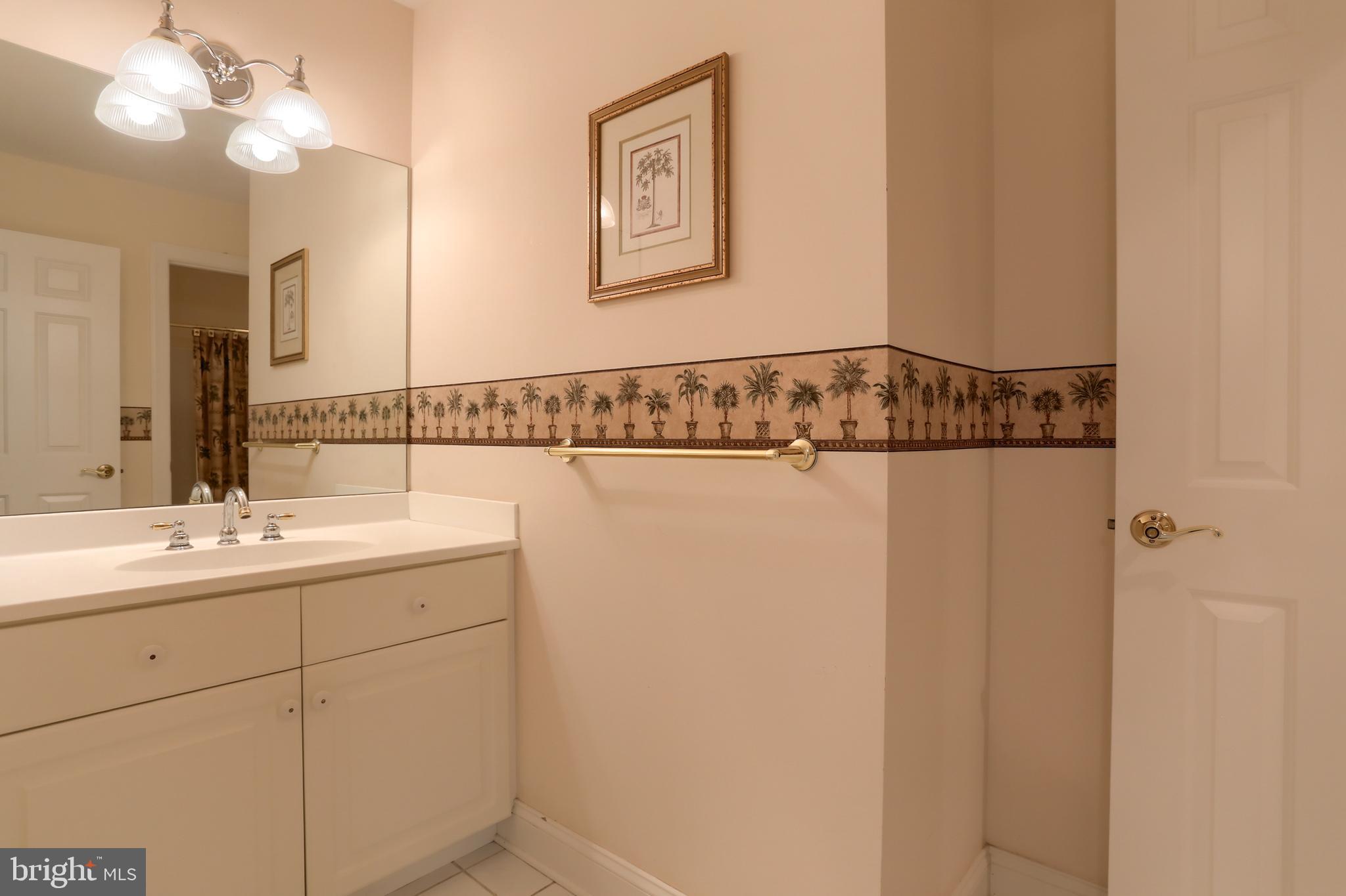 DERRY WOODS - Residential