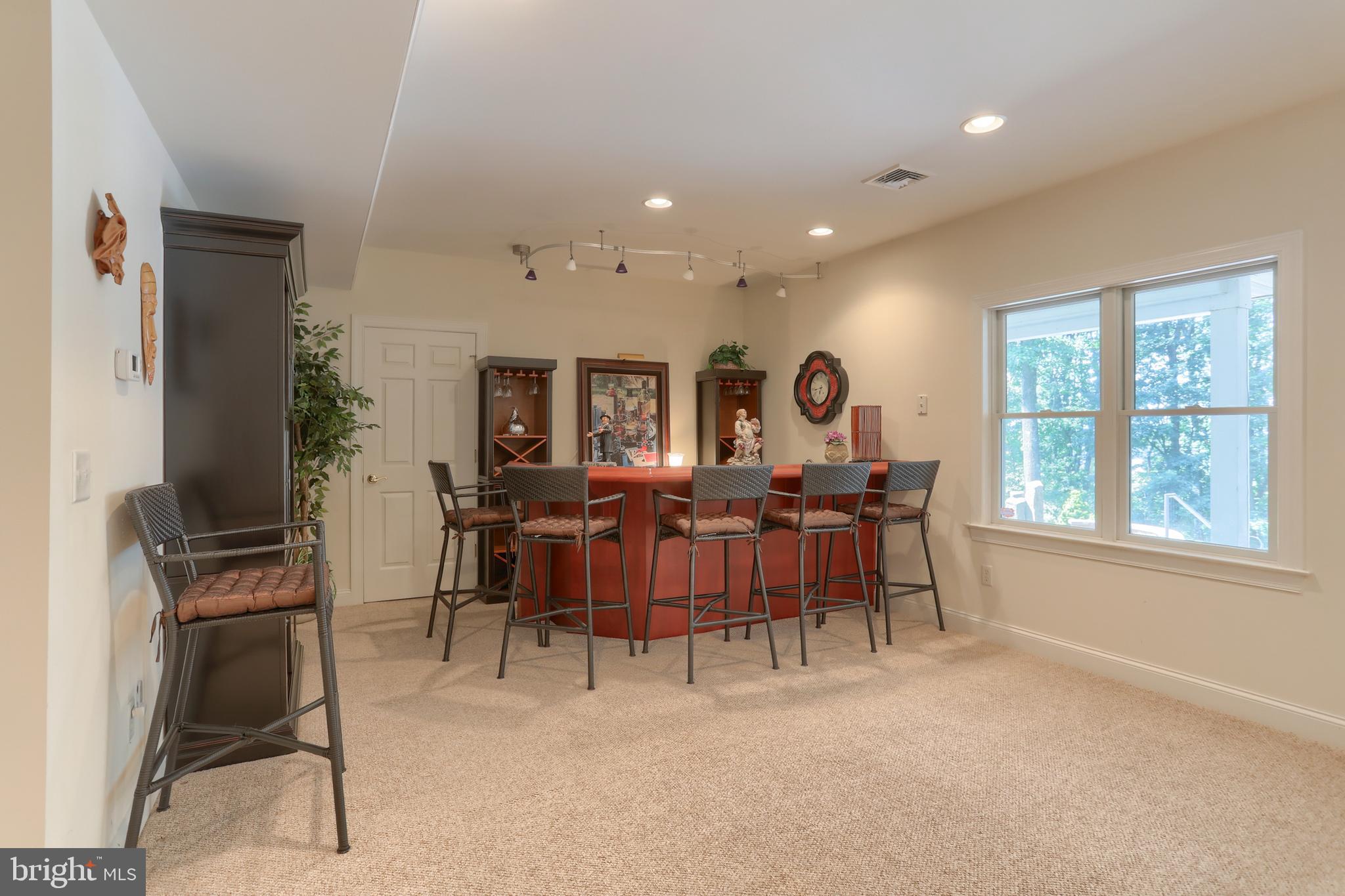 DERRY WOODS - Residential