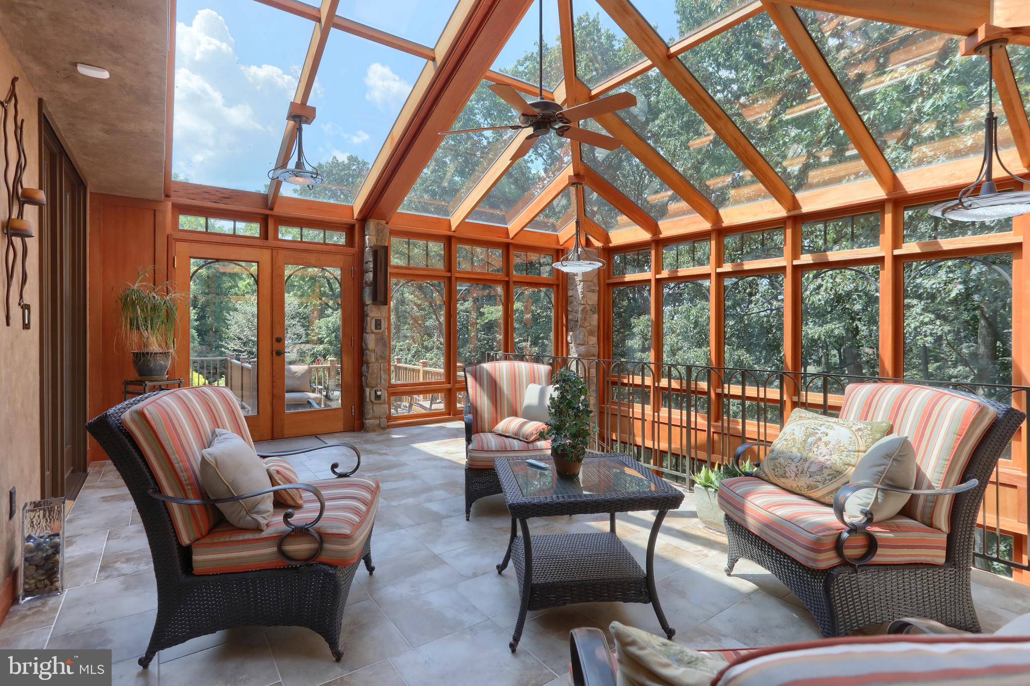 DERRY WOODS - Residential