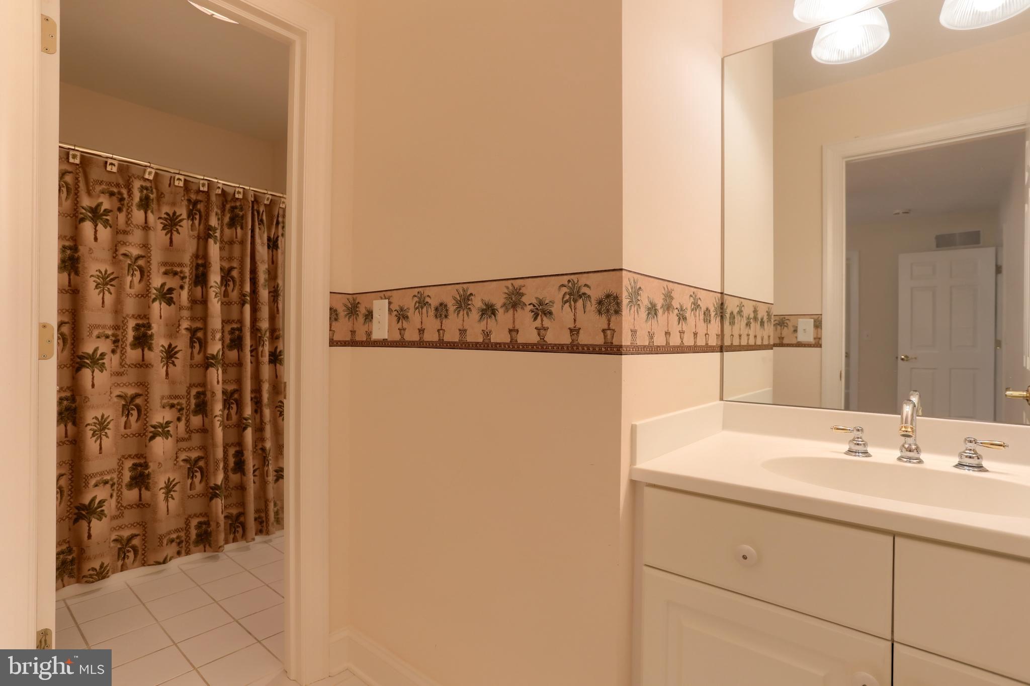 DERRY WOODS - Residential