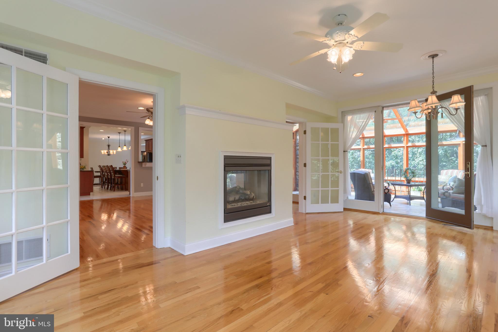 DERRY WOODS - Residential