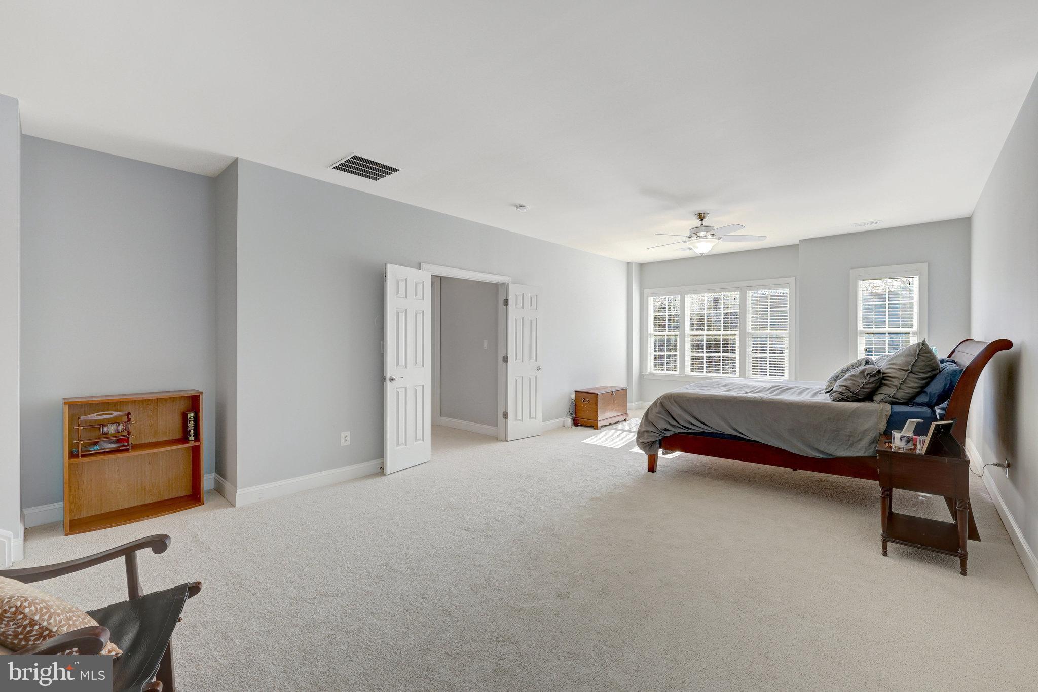 LANSDOWNE ON THE POTOMAC - Residential