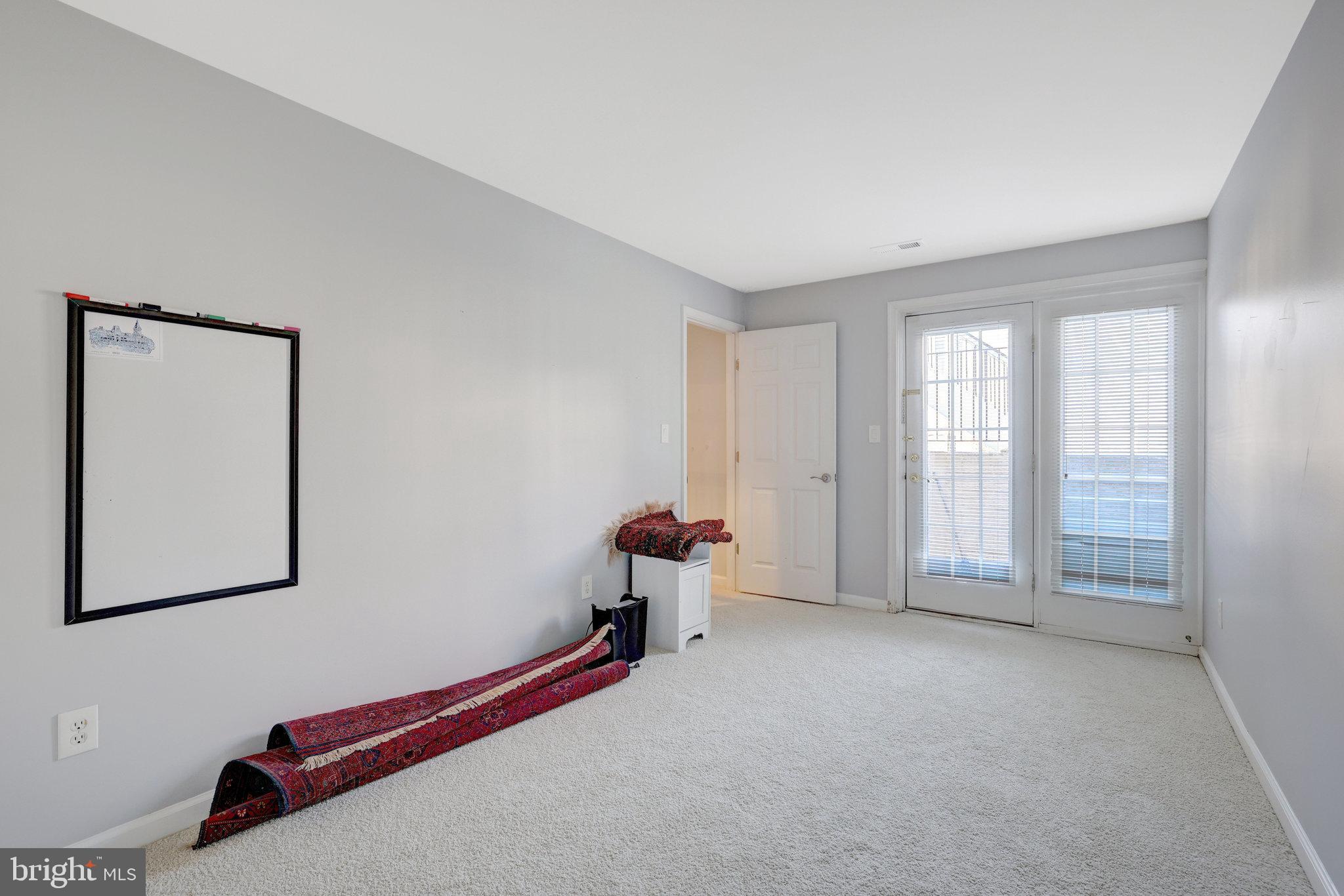 LANSDOWNE ON THE POTOMAC - Residential