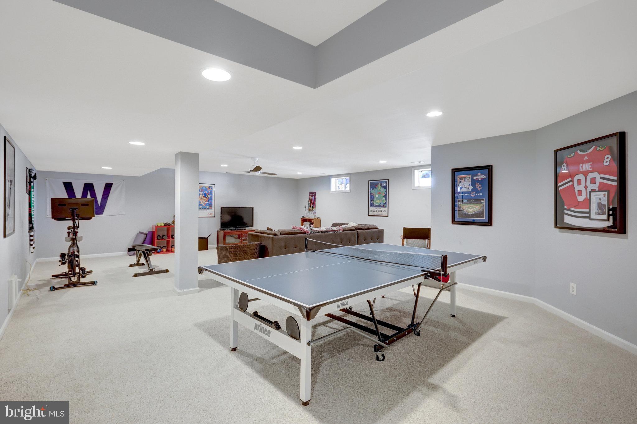 LANSDOWNE ON THE POTOMAC - Residential