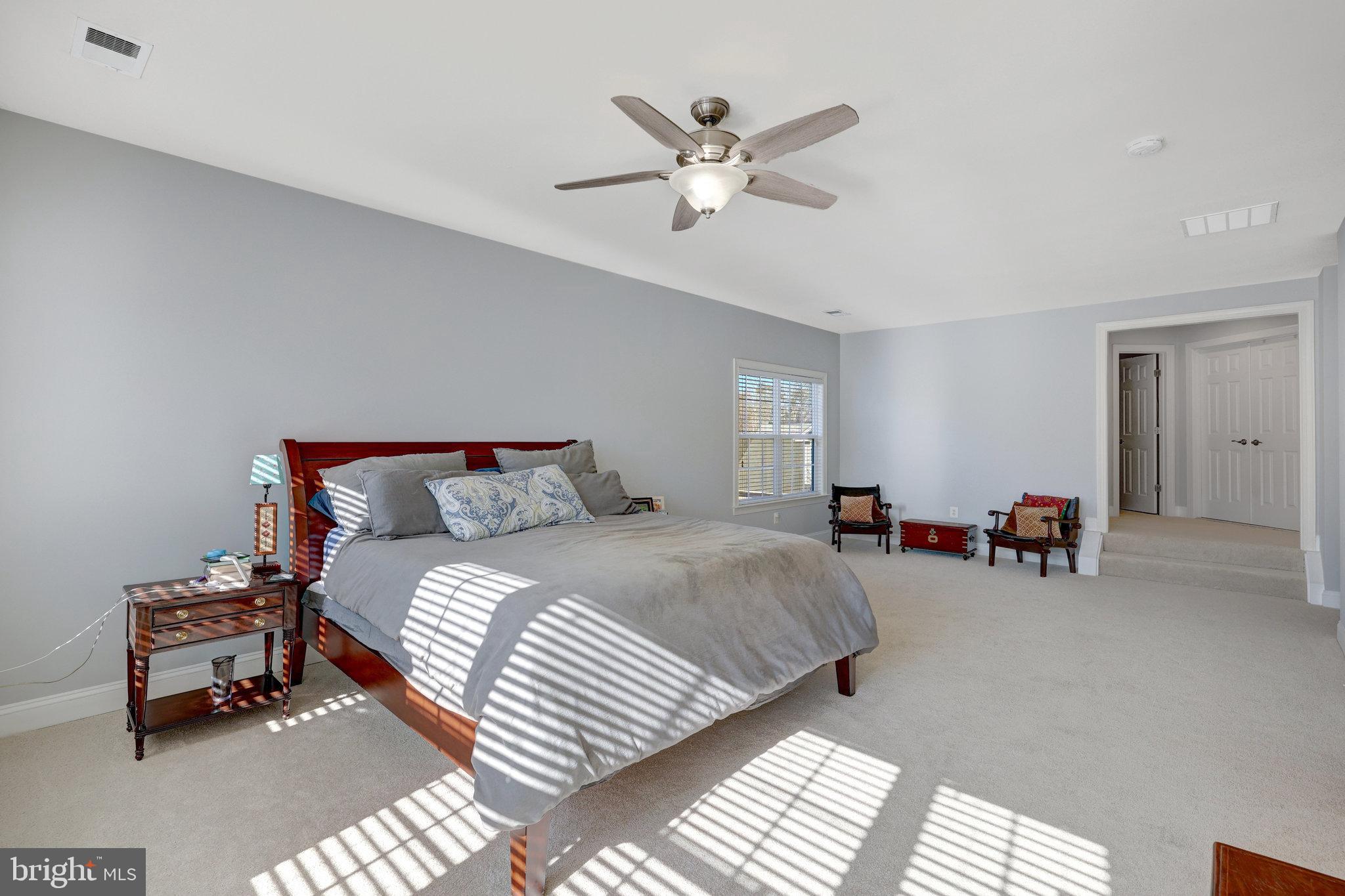 LANSDOWNE ON THE POTOMAC - Residential