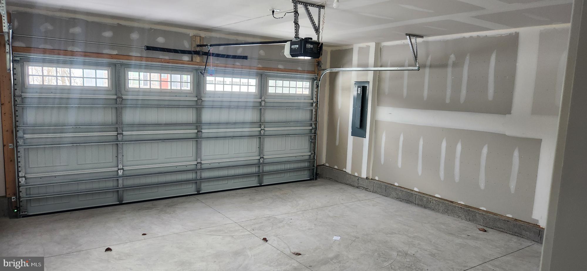 ARCADIA NORTH - Residential