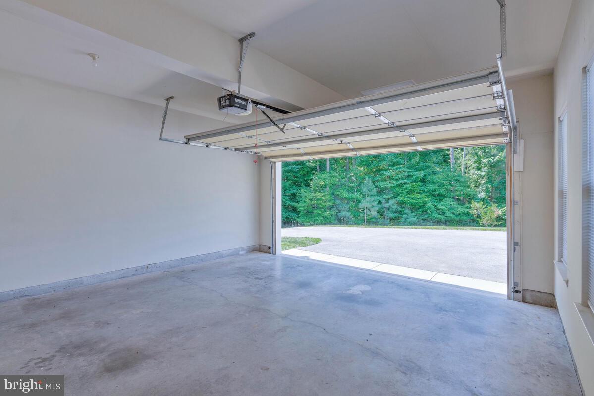 BEN OAKS - Residential