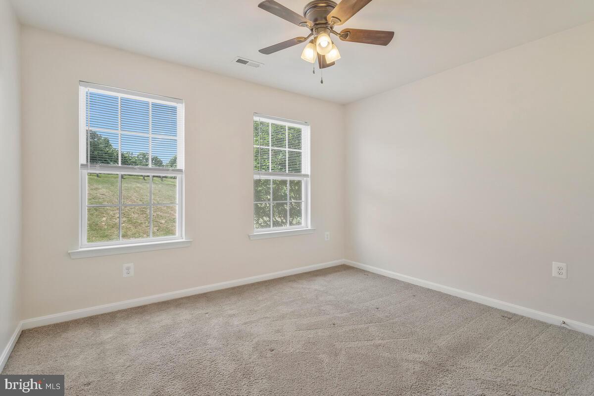 BEN OAKS - Residential