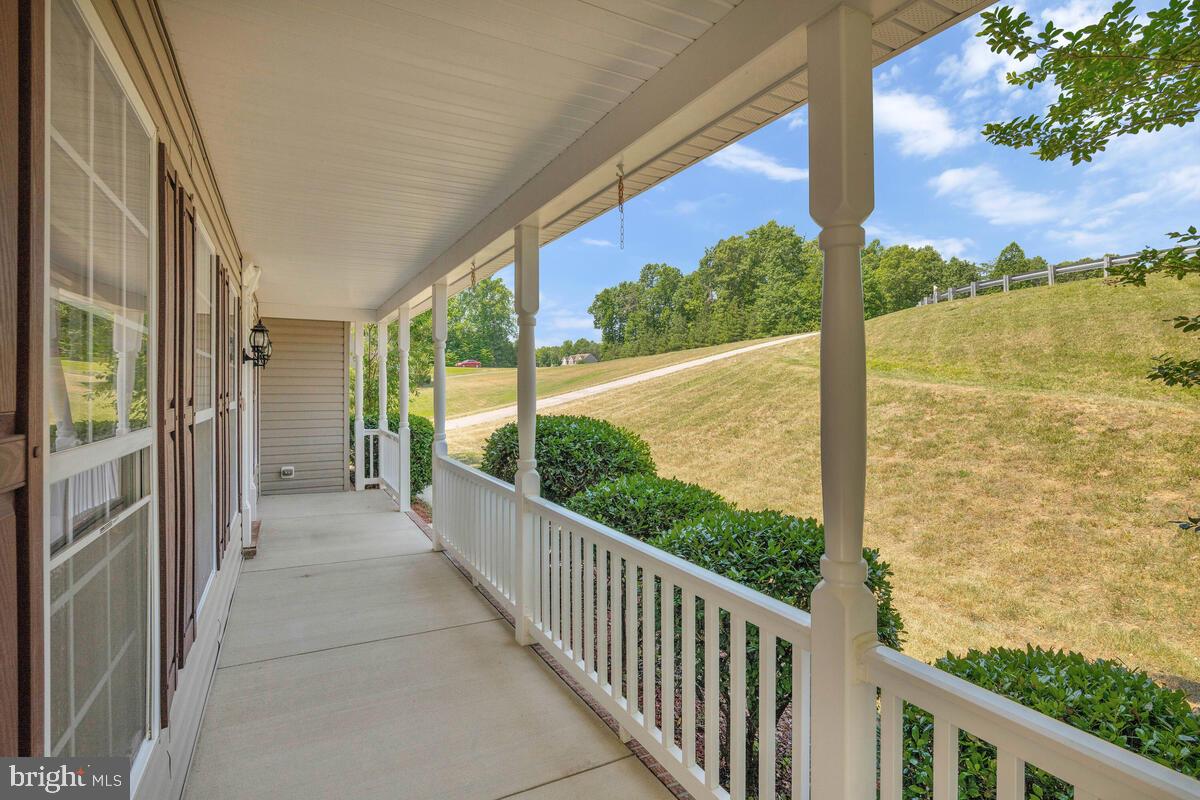 BEN OAKS - Residential