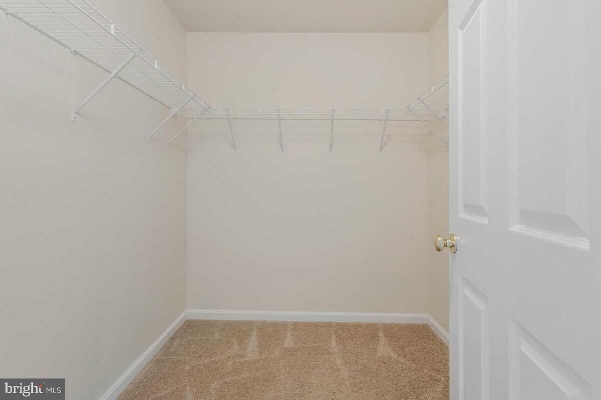 BEN OAKS - Residential