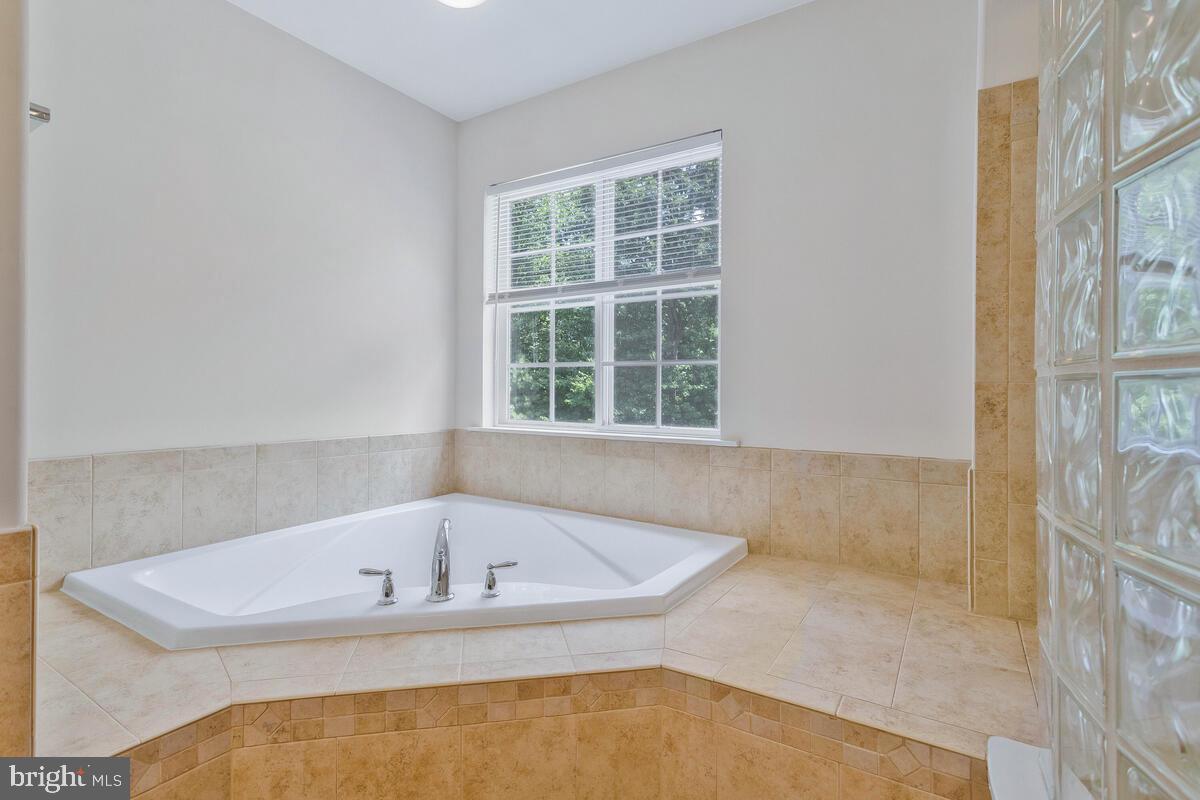 BEN OAKS - Residential