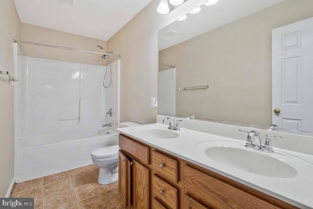 BEN OAKS - Residential