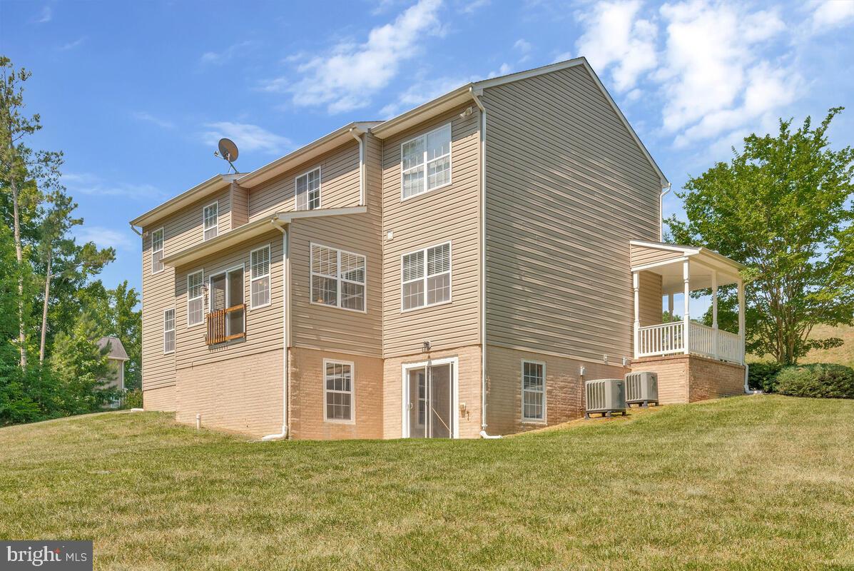 BEN OAKS - Residential