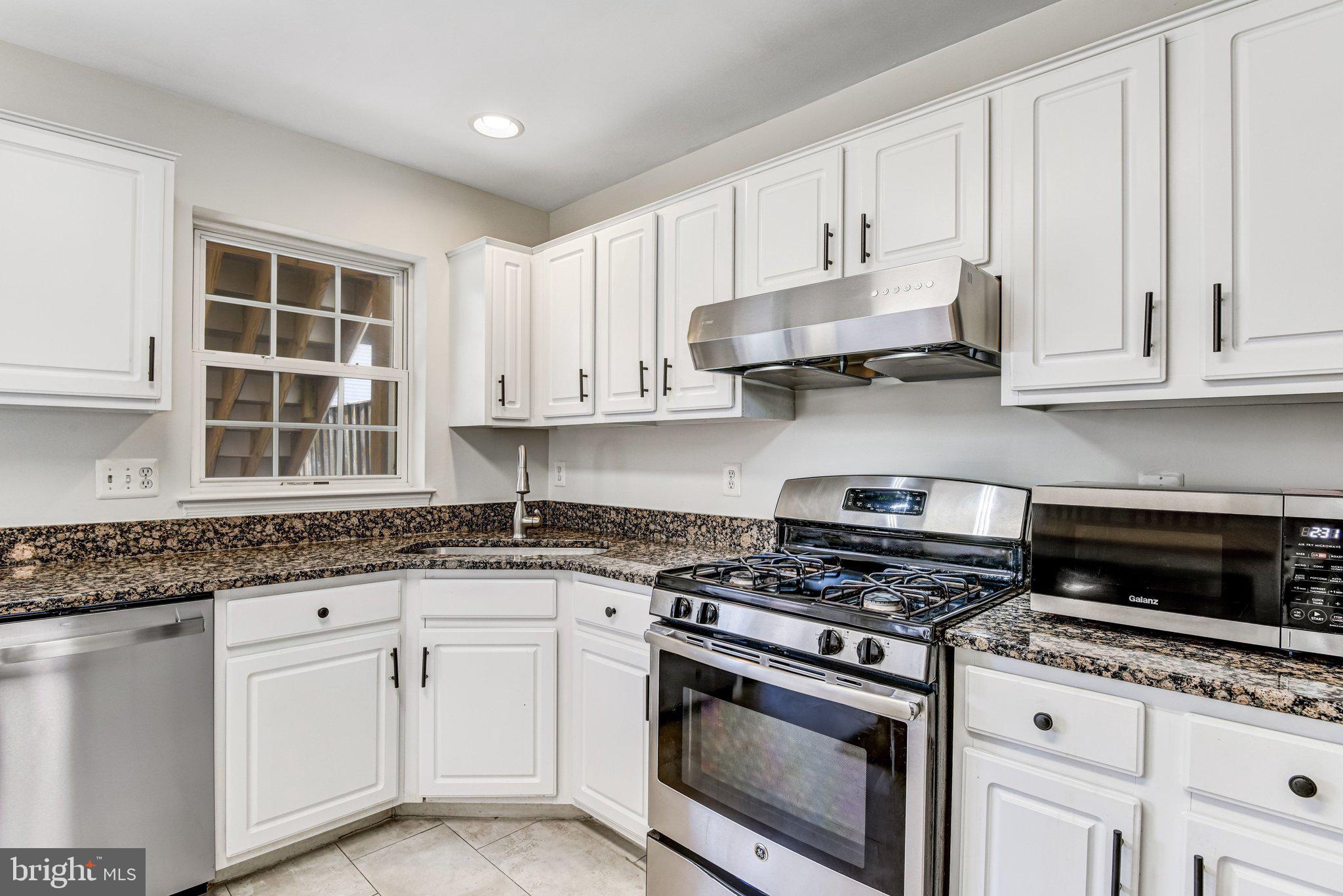 SOUTH RIDING - Residential