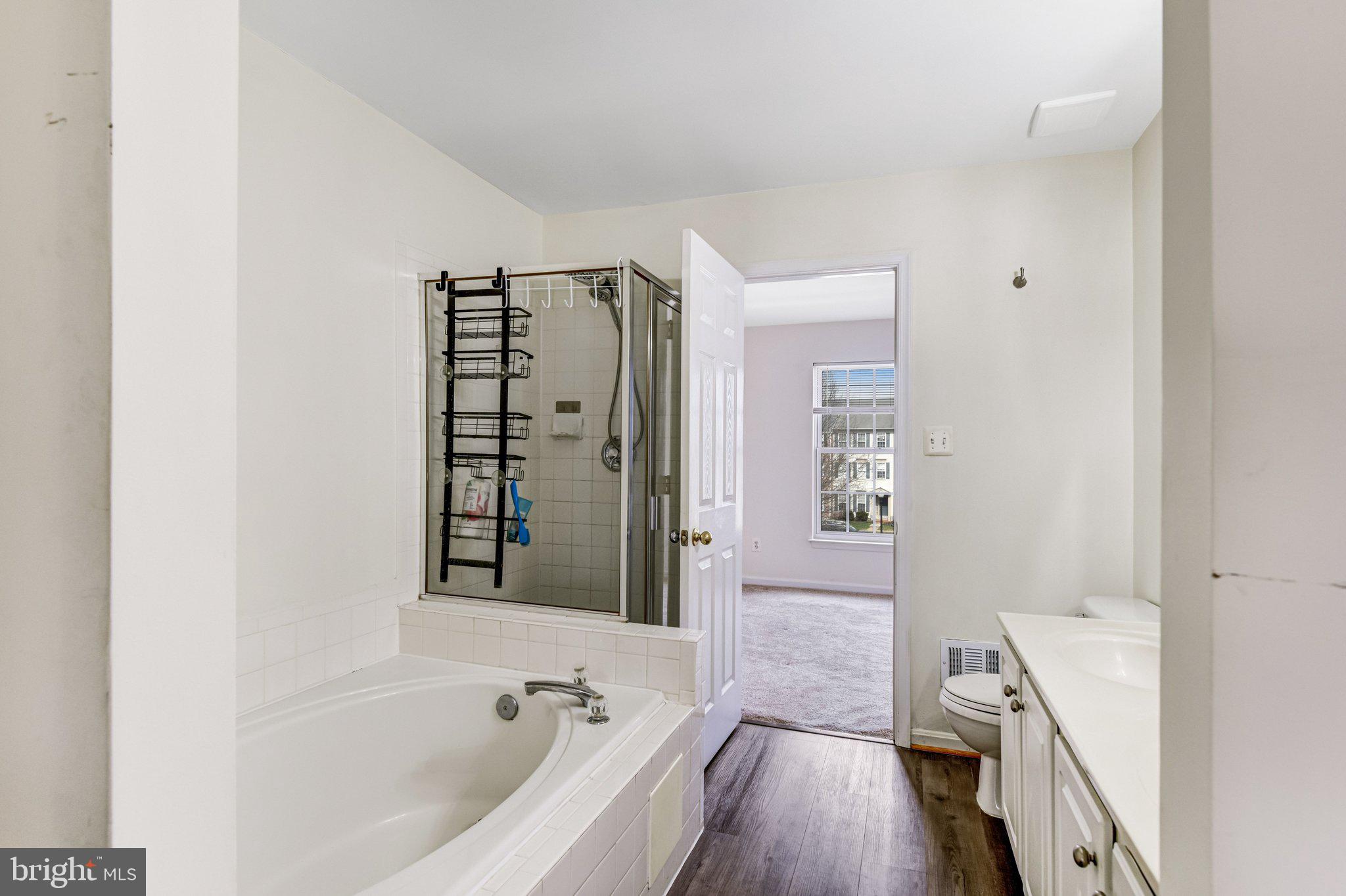 SOUTH RIDING - Residential