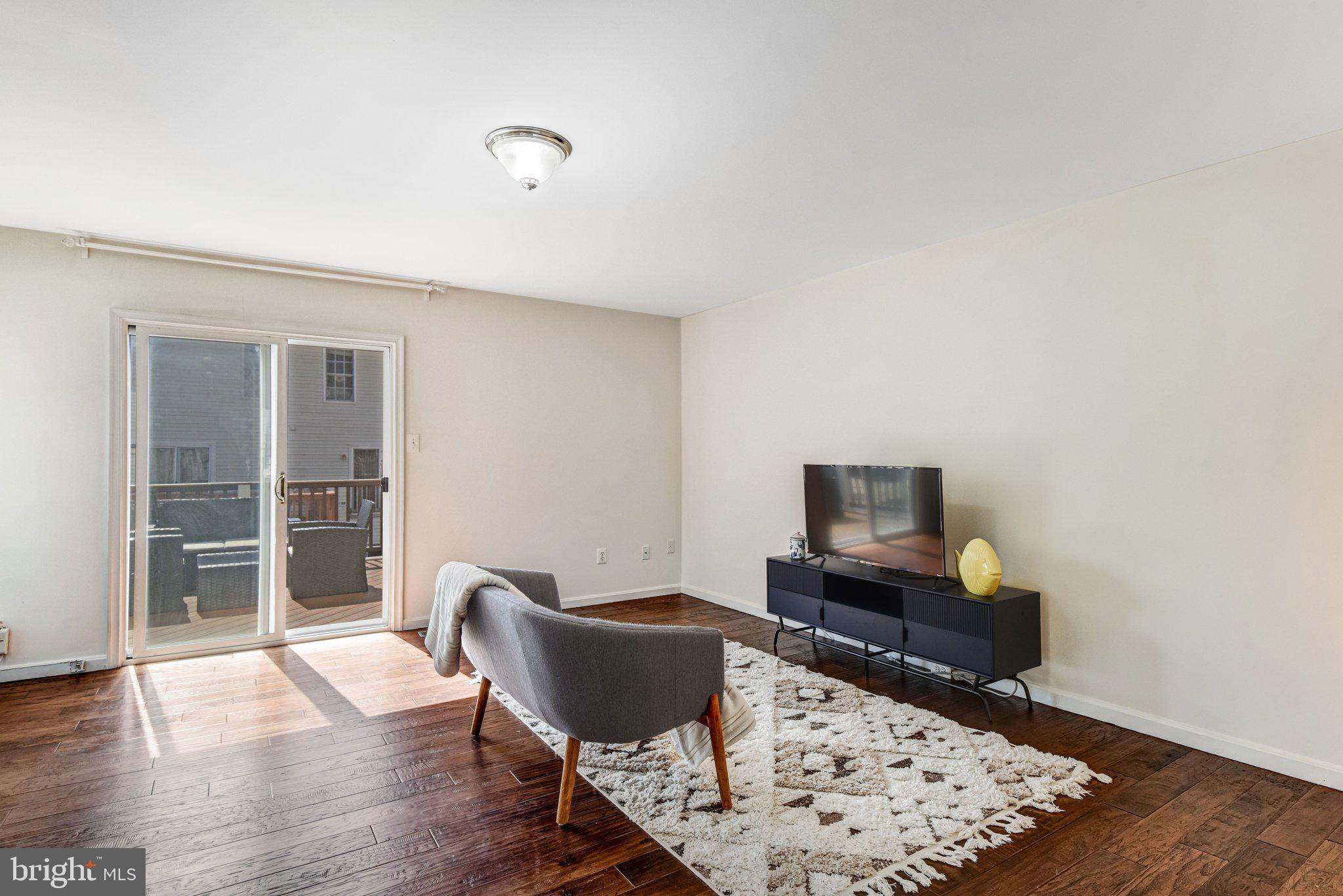 SOUTH RIDING - Residential