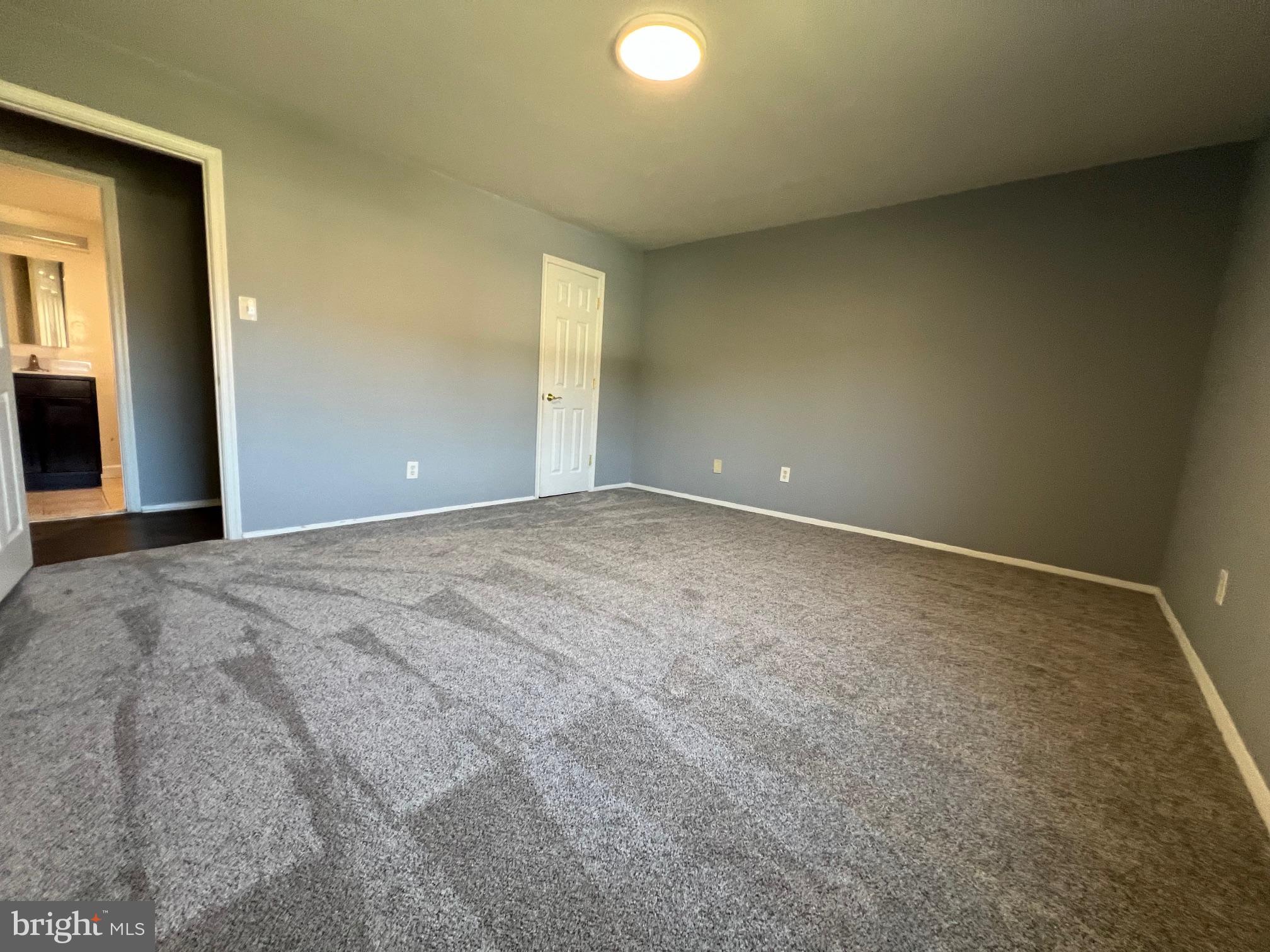 COLCHESTER TOWNE CONDO - Residential