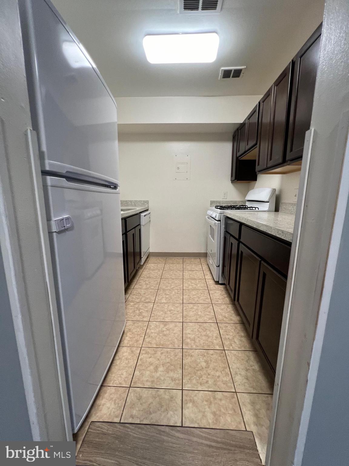 COLCHESTER TOWNE CONDO - Residential