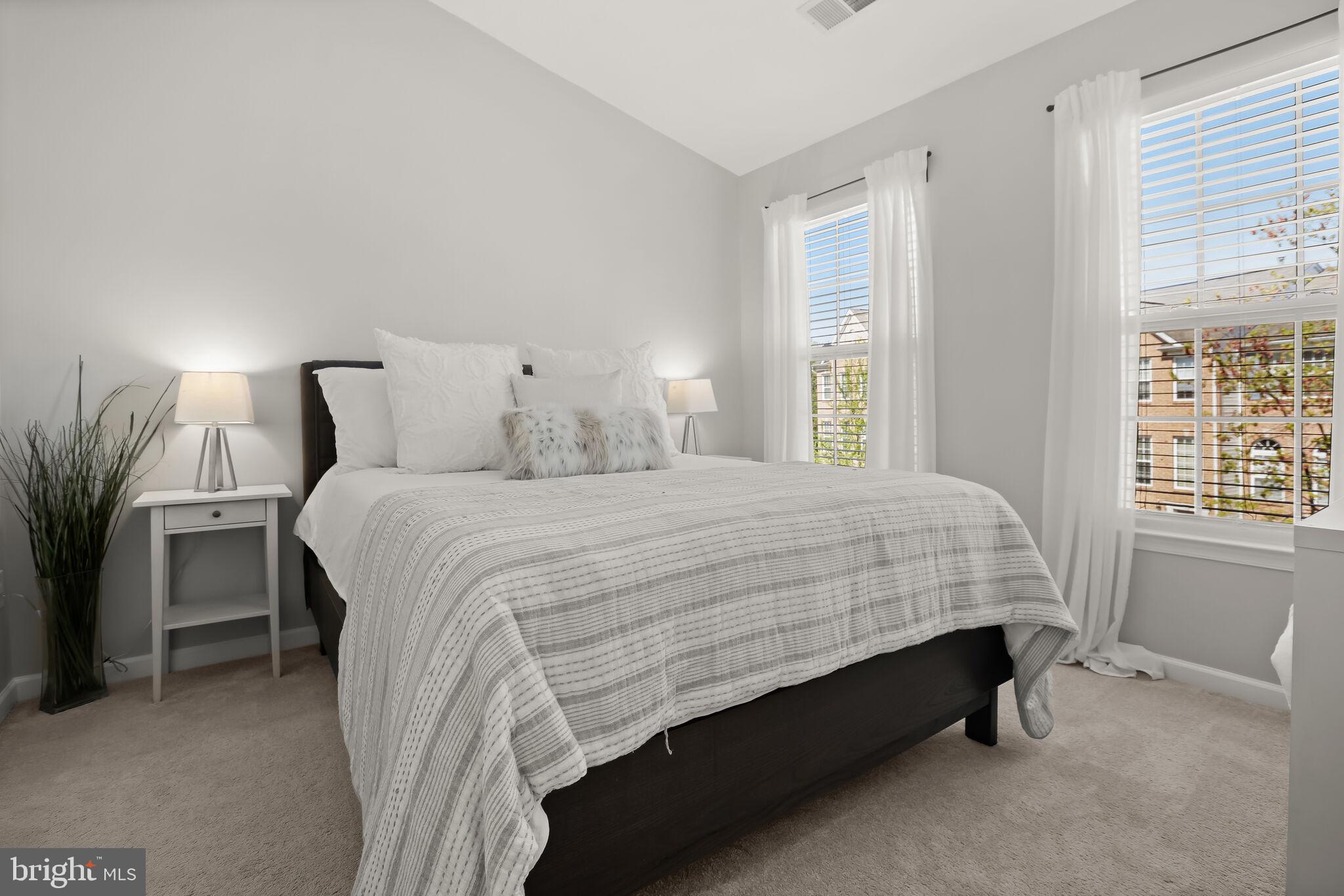 EMERSON - Residential