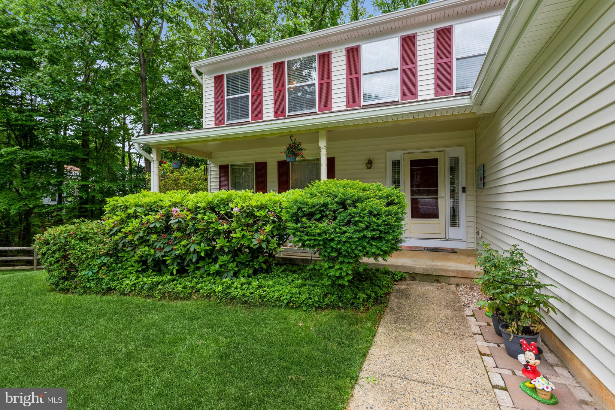 COUNTRY CLUB/LAKE MONTCLAIR - Residential