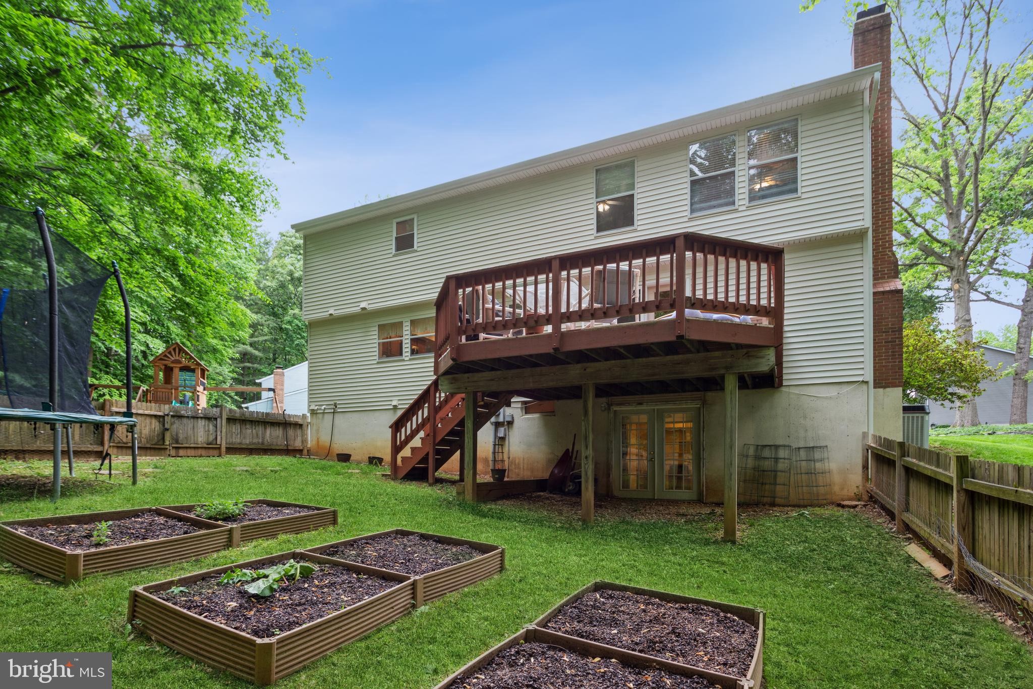 COUNTRY CLUB/LAKE MONTCLAIR - Residential