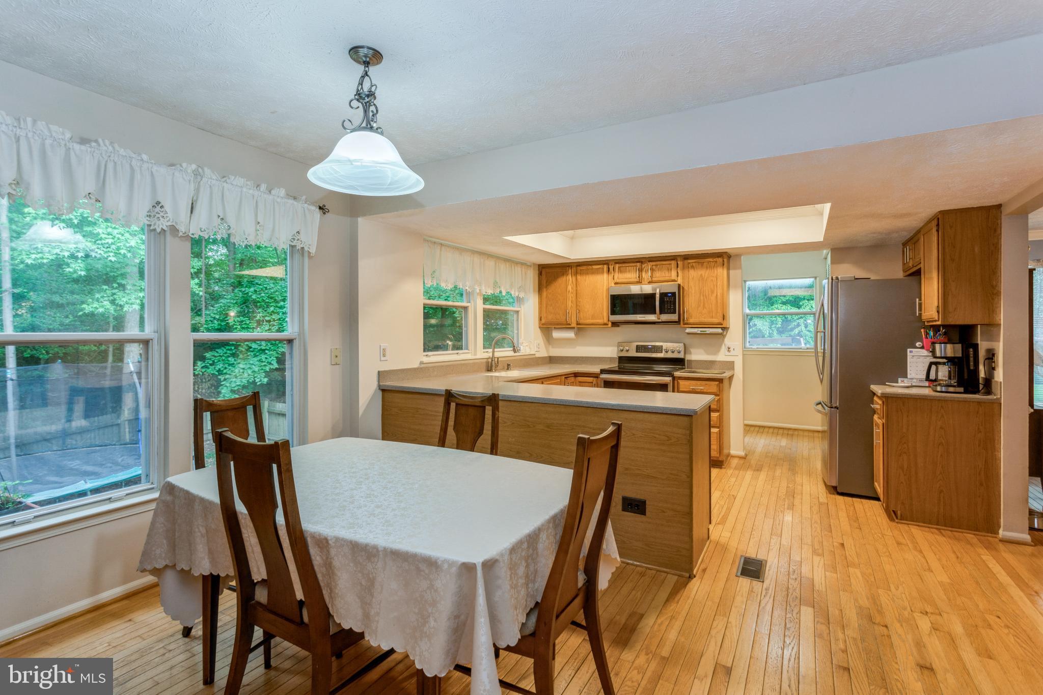 COUNTRY CLUB/LAKE MONTCLAIR - Residential