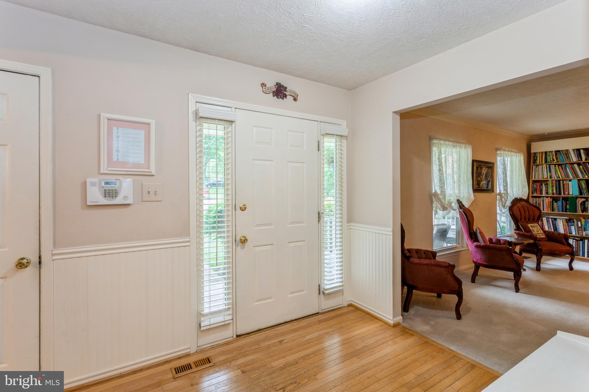 COUNTRY CLUB/LAKE MONTCLAIR - Residential