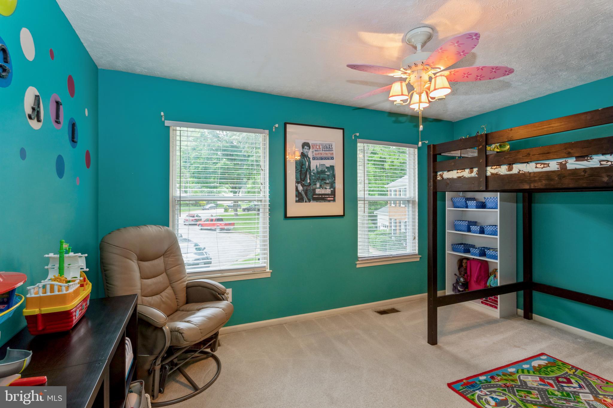 COUNTRY CLUB/LAKE MONTCLAIR - Residential