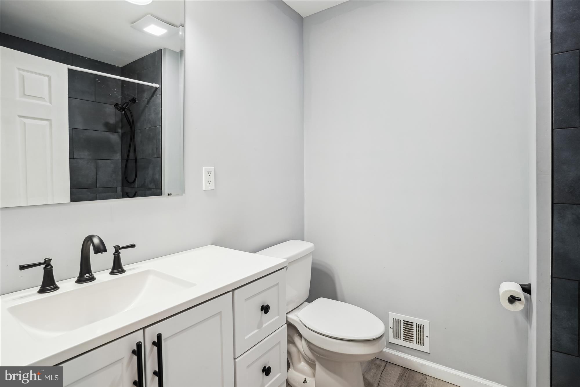 OAK RIDGE ESTATES - Residential