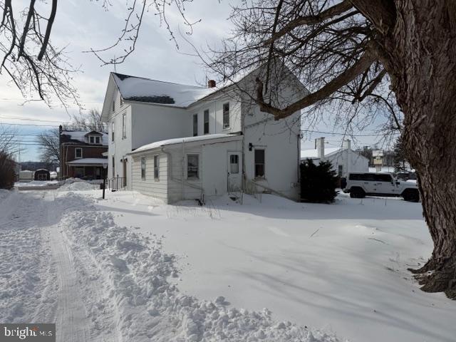 15835 E KUTZTOWN ROAD