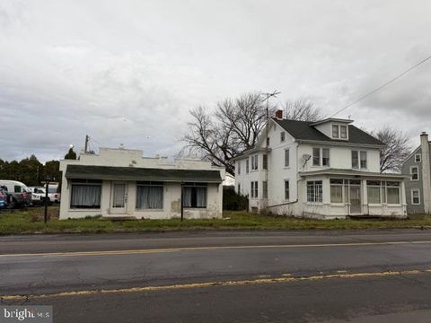 Photo of 15835 E Kutztown Road, MAXATAWNY, PA 19538 (MLS # PABK2067618)