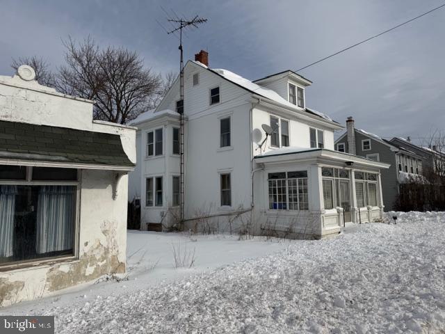 15835 E KUTZTOWN ROAD