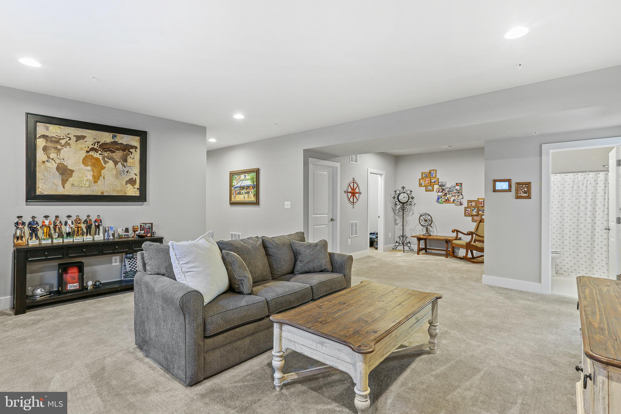 TWO RIVERS - Residential