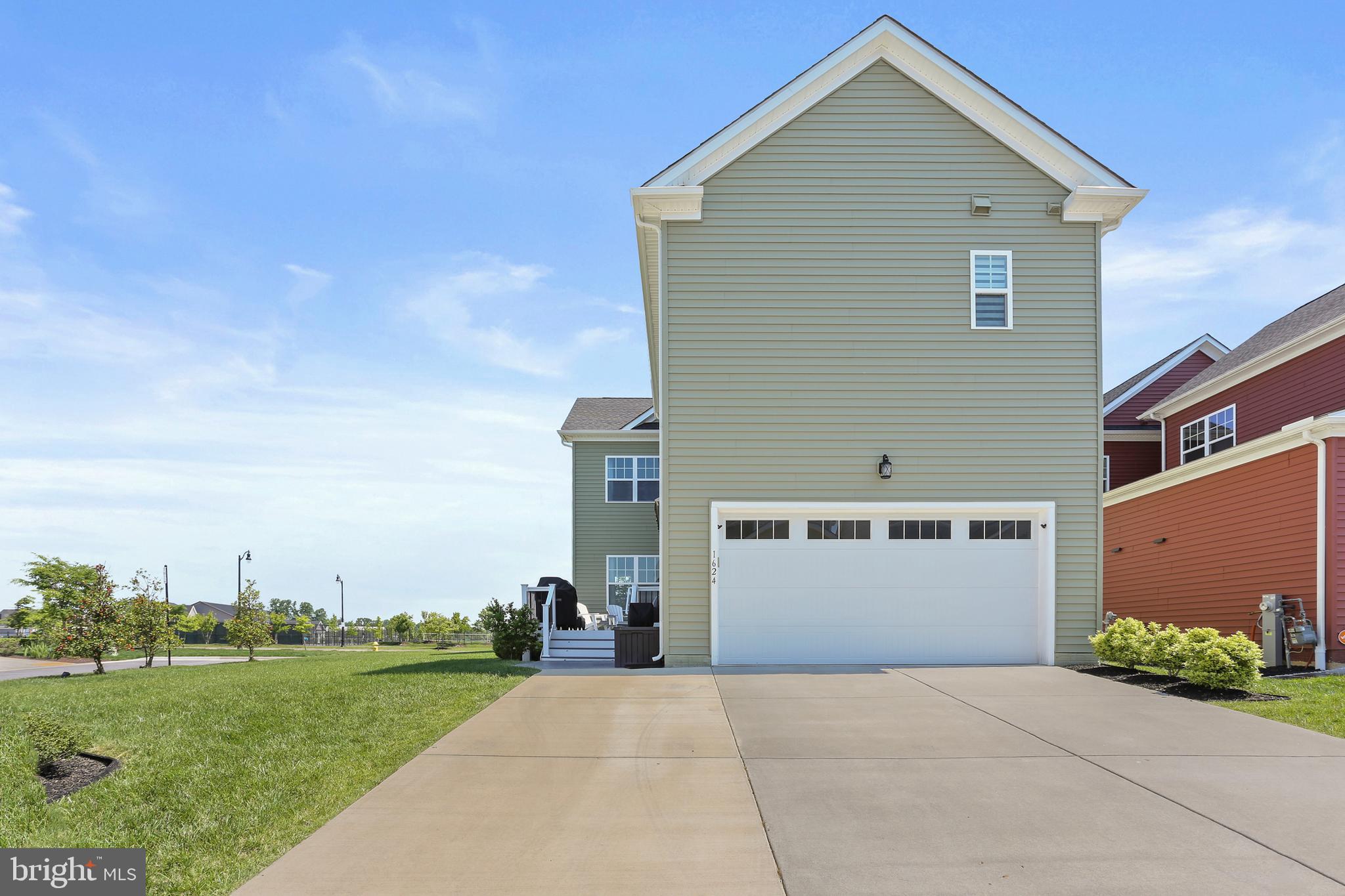 TWO RIVERS - Residential